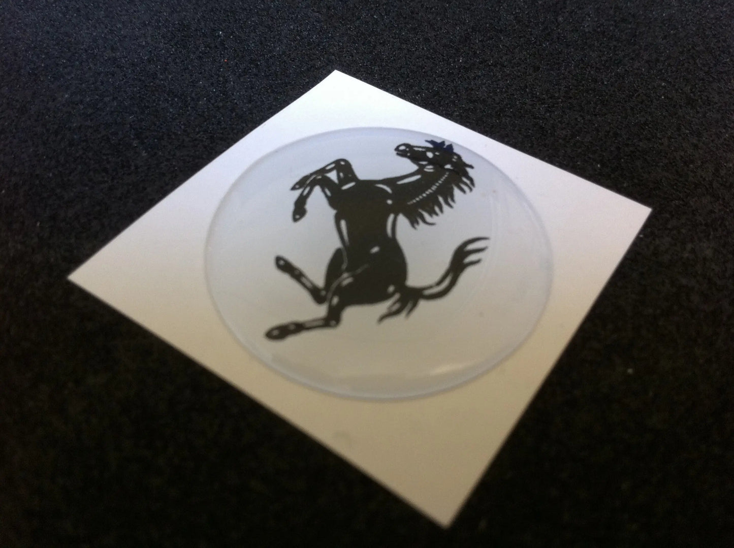 1 Adesivo Resinato Sticker 3D Logo Ferrari rotondo 2/6/10 cm