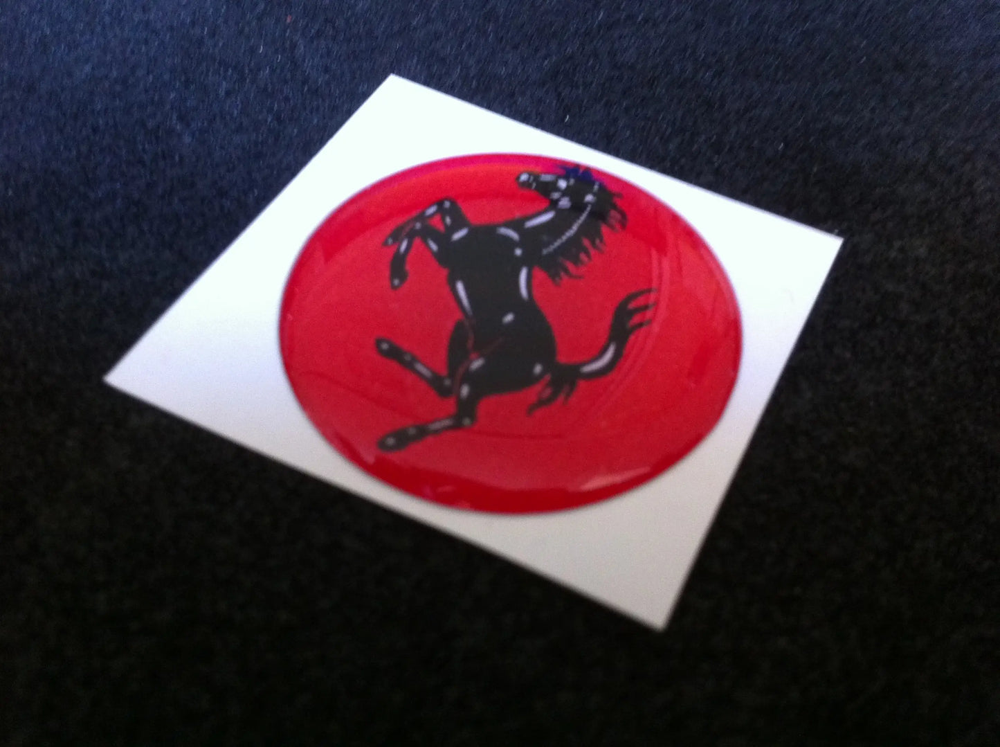 1 Adesivo Resinato Sticker 3D Logo Ferrari rotondo 2/6/10 cm